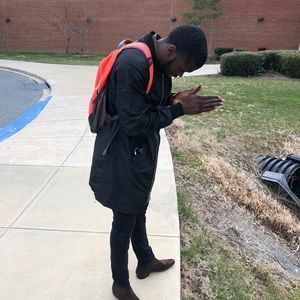 Meet your Posher, Joneil